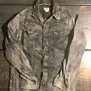 Mossimo Boys button down shirt 8/10